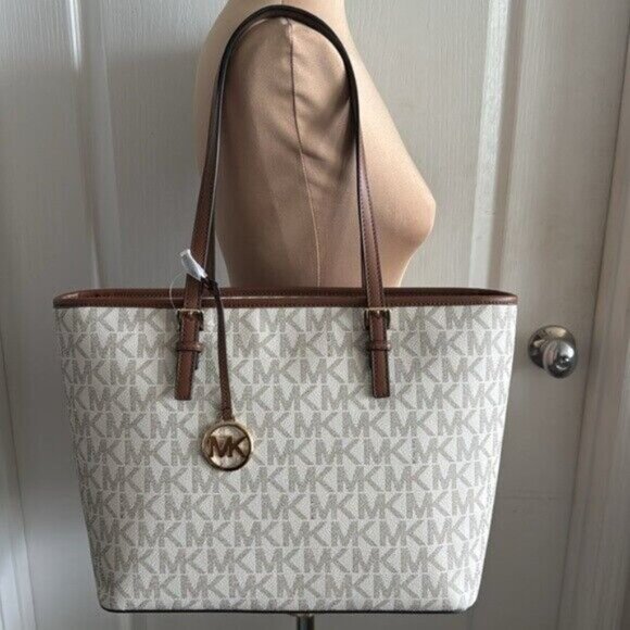 Michael Kors Jet Set Vanilla Luggage Tote Carry All Shoulder Handbag Logo Charm - Picture 3 of 13